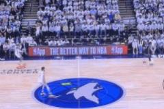 SGA突然魚(yú)躍倒地，裁判竟無(wú)故吹罰愛(ài)德華茲犯規(guī)？