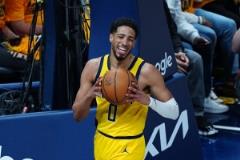 哈利32分12籃板15助攻4搶斷！薪資專家：對于一個被高估的后衛(wèi)來說表現(xiàn)尚可