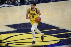 超級(jí)控衛(wèi)！哈利伯頓15助攻0失誤，尼克斯17助攻17失誤