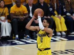 小莫：哈利的生涯軌跡與保羅相似，若保持現(xiàn)狀或成歷史最佳控衛(wèi)之一