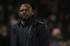 星光璀璨！維埃拉回憶：國米時(shí)期，菲戈與伊布同場(chǎng)，從穆帥那里學(xué)到了什么？