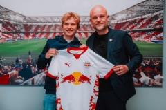 官方：薩爾茨堡紅牛簽約22歲拜仁中場克雷齊希，合同期4年