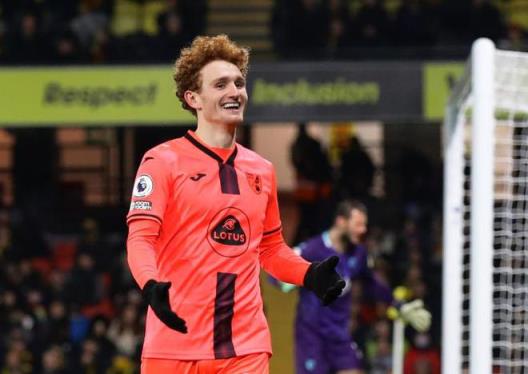 GMS：紐卡斯?fàn)柕扔⒊蜿犛幸庵Z維奇前鋒薩金特，球員或今夏轉(zhuǎn)會