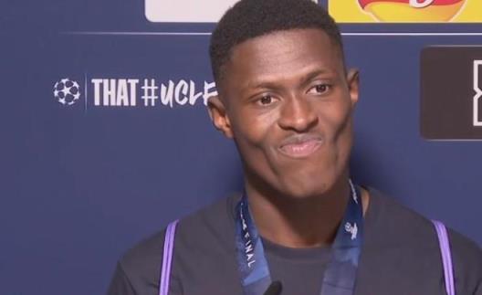 努諾-門德斯：教練是球隊的核心，穿上PSG球衣感到自豪