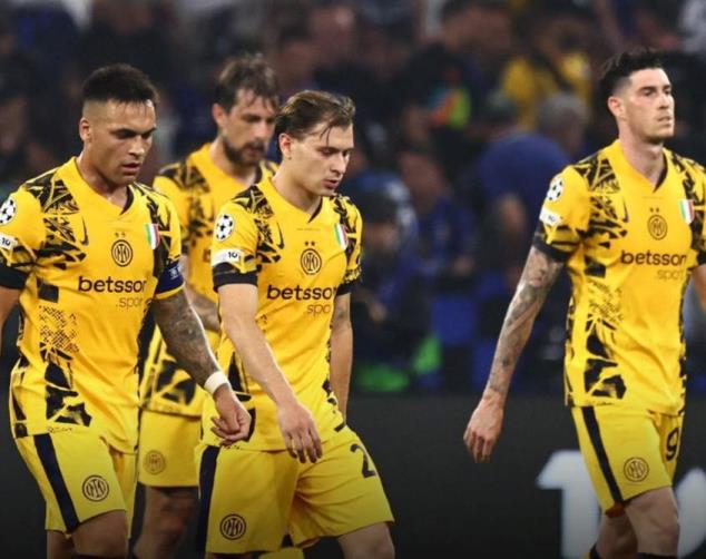 國米歐冠決賽表現(xiàn)不佳，全隊(duì)評(píng)分不足，迪馬爾科與勞塔羅僅得4分