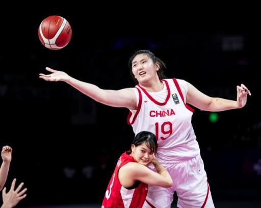 中國(guó)女籃13日開(kāi)打6場(chǎng)熱身賽，張子宇出戰(zhàn)，央視全程直播