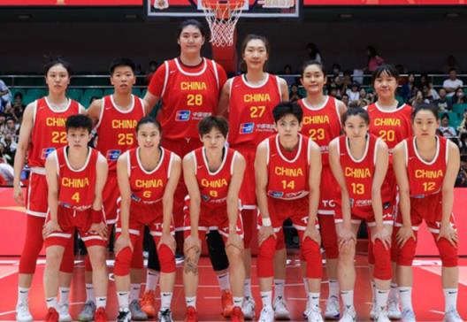 張子宇2.26米15分鐘16+7：三人包夾仍9中7難阻爆發(fā) 熱身灌籃展天賦