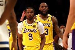 湖人官方曬照祝父親節(jié)快樂 大莫、DFS、東契奇都有可愛女兒