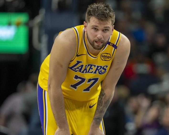 東契奇透露詹姆斯賽前10小時(shí)已到場(chǎng)，自己到場(chǎng)時(shí)他已完成訓(xùn)練