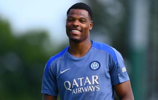 鄧弗里斯：全隊都準備好迎戰(zhàn)河床，齊沃表達能力出色