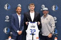 弗拉格持球表現(xiàn)更從容，成為杜克最大進(jìn)步