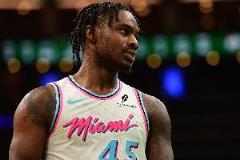 小米奇季后賽表現(xiàn)亮眼，常規(guī)賽7.9+4.6，季后賽15+6.3，命中率61%！