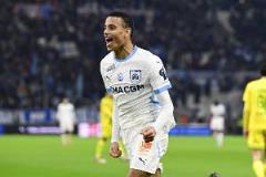 格林伍德與梅努、詹姆斯-加納同組訓(xùn)練