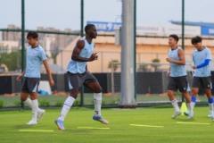 申花一線隊(duì)今日重新集結(jié)，新援阿蘇埃首次參加球隊(duì)合練