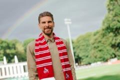 官方：科隆簽下36歲門將齊勒，簽約2年