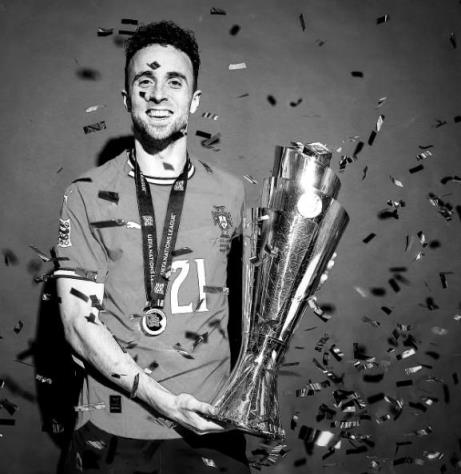 佩佩悼念若塔：英年早逝令人心痛，愿他安息