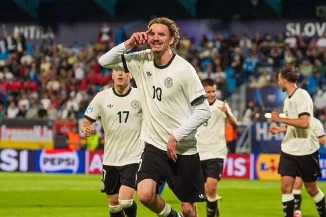 曼聯(lián)錯(cuò)失沃爾特馬德，曼晚：完美替代者竟未被選中