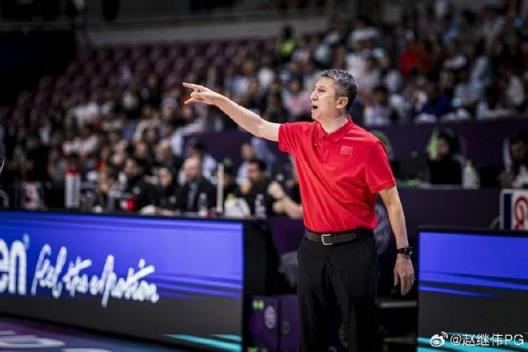 趙繼偉賽后發(fā)布郭士強和中國男籃照片：勝利者！滿分