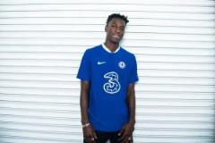 切爾西2年前以3700萬歐元簽下22歲杰克遜，兩年內(nèi)獲2冠，81場貢獻30球12助攻