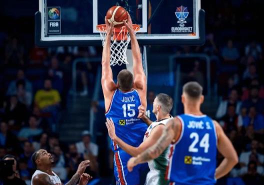 約基奇23+10+3橫掃對手，快船悍將傷退