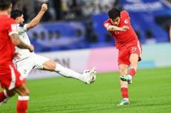 陳晉一防守相撞受傷 下場一瘸一拐