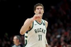 大洛上半場(chǎng)高效輸出：7投5中三分1中砍下13分6板1助