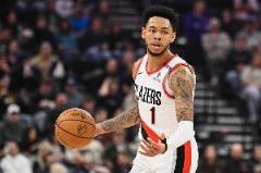 安芬尼-西蒙斯半場(chǎng)手感冰涼4中0送4助1斷