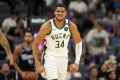 馬龍：字母哥出戰(zhàn)我緊張，不出戰(zhàn)我更緊張 缺兵少將的球隊(duì)更拼