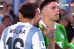 “繼續(xù)叫啊”！慢鏡頭看奧塔門迪嘲諷喋喋不休的維尼修斯！