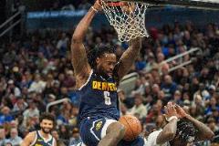 老將閃耀！小喬丹5投5中貢獻(xiàn)11分1籃板2助攻2封蓋精彩表現(xiàn)