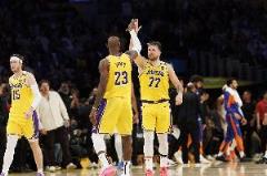 八村：詹姆斯、東契奇和里夫斯讓投手獲得大量空位機(jī)會(huì)