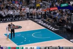 小賈倫假摔爭議 莫蘭特?fù)屃P球遭裁判驅(qū)逐