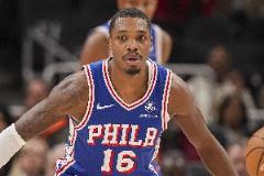 高效得分手！朗尼-沃克18投10中三分7中3砍下23分7籃板