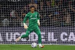 神撲搶三分！索默關(guān)鍵撲救成勝球關(guān)鍵