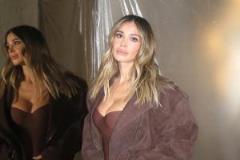 卡里烏斯妻子曝光安檢被騷擾細節(jié)：女安保摸胸撓腋下