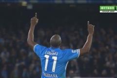 那不勒斯搶斷成功！盧卡庫禁區(qū)內(nèi)轉(zhuǎn)身抽射破門！