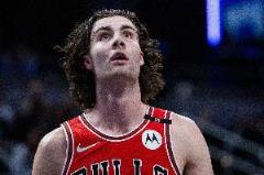 投籃不順仍表現(xiàn)全面！基迪半場(chǎng)7分6板7助引關(guān)注