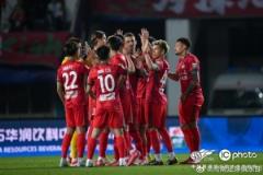 河南俱樂(lè)部酒祖杜康2-3青島西海岸 卡多索傳射建功 阿奇姆彭破門助力取勝