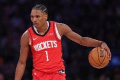 阿門半場7中4活力十足 獻(xiàn)8分2助攻展現(xiàn)防守實(shí)力