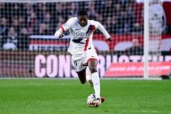 蒙彼利埃主帥贊恩里克安排登貝萊打9號(hào)位是明智之舉，巴黎隊(duì)幾乎無敵