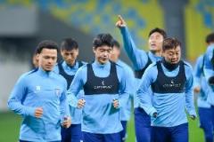 足球報(bào)：三鎮(zhèn)薪資每月準(zhǔn)時(shí)發(fā)放，歷史債務(wù)仍持續(xù)推進(jìn)解決