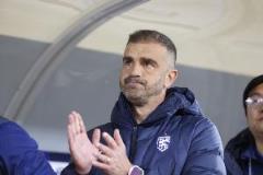 直播吧：三鎮(zhèn)主帥馬丁斯離任，成中超新賽季首位下課教練