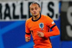 利物浦欲簽哈維-西蒙斯，或成迪亞斯升級(jí)版