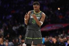 23歲251天！愛(ài)德華茲創(chuàng)歷史最年輕三分王紀(jì)錄，320球震撼賽季