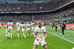 師徒情深!青島中場(chǎng)薩里奇曾是蓉城主帥徐正源在K聯(lián)賽時(shí)的麾下愛將