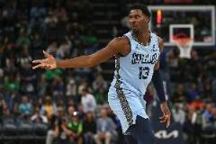 小賈倫-杰克遜18分6板4助1斷三分4中9表現(xiàn)亮眼