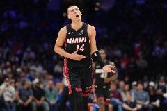 希羅上半場(chǎng)神勇表現(xiàn)8中8砍23分3板3助 三分罰球全命中