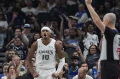 布蘭登-威廉姆斯高效輸出17分5助攻 正負(fù)值+24助球隊站穩(wěn)腳跟