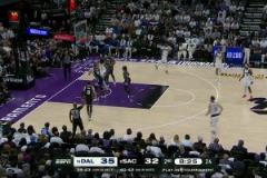 佛光普照克萊投進(jìn)附加賽生涯首球，隨后第二記三分也跟著進(jìn)！