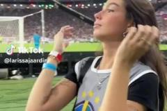 女球迷看見(jiàn)內(nèi)馬爾驚喜不已